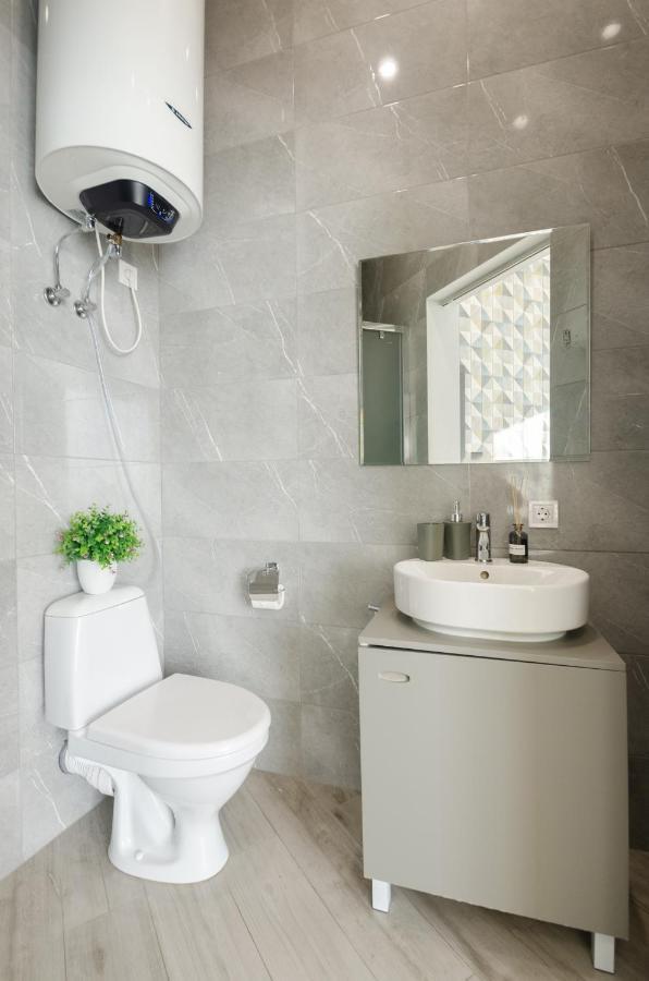 New Apartment Near Railway Station 1A Kiev Eksteriør bilde